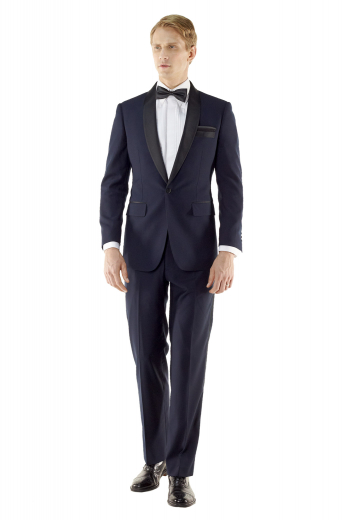 With refined features like a soft shoulder, sous bras, and shawl collar, this classic James bond style midnight blue tuxedo helps you get ready at a moment's notice for any formal affair. 