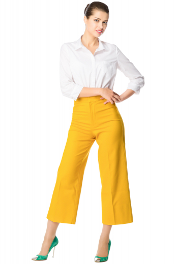 You will look amazing in this pair of custom tailored bold yellow wide leg pants. This women's pant is tailor made in a wool blend. It features front pockets and flare legs. It is perfect for all occasions. 